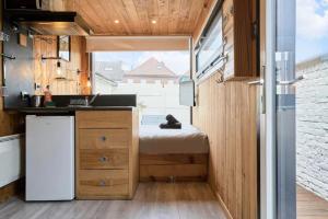 Η κουζίνα ή μικρή κουζίνα στο Tiny Cosy - LOGEMENT COMPLET & INDEPENDANT - TERRASSE PRIVÉE - ARRIVÉE AUTONOME
