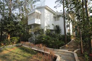 Galeriebild der Unterkunft Meadows - 4BHK Private pool Villa, Bangalore in Denkanikota