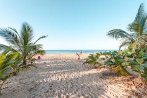 Gallery image of Coastal Express Inn & Suites #1 at 681 Ocean Drive in Arecibo