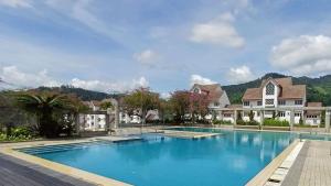 Бассейн в ThatNicePlace - Bukit Tinggi, Janda Baik, Bentong, Genting или поблизости