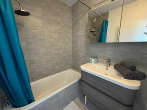 Ένα μπάνιο στο L'azur cosy studio Meyzieu
