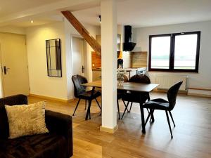 Posezení v ubytování 3-Zimmerwohnung, 2 Bäder, Büsum (4km), Nordsee