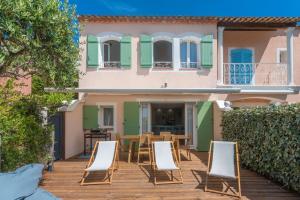 Rõdu või terrass majutusasutuses Villa Cap Esterel Vue Mer