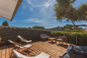 Aed väljaspool majutusasutust Villa Cap Esterel Vue Mer