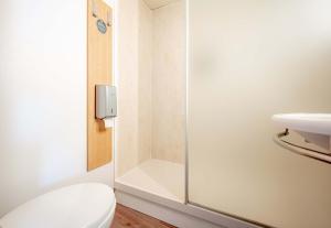 Koupelna v ubytování B&B HOTEL Hyères