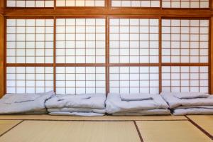Posezení v ubytování ビーチ徒歩3分 BBQ可 最大10名宿泊の和室付き平屋 石垣 伊原間 Akashis house
