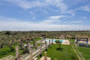 Bazén v ubytování Holiday Home La Leccina nebo v jeho okolí