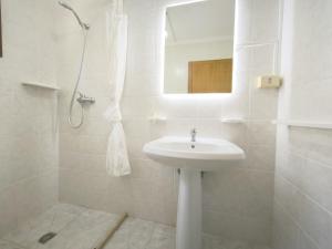 Ένα μπάνιο στο Residence Elena