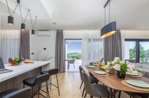 Fotografie z fotogalerie ubytování Villa Lastine by Villsy v destinaci Pajkovići + 46 fotografií