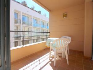 Balkón alebo terasa v ubytovaní Apartamento céntrico en Roses, a 20m de la playa, con parking y terraza - ES-228-89