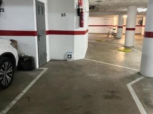 Fotografia z galérie ubytovania Apartamento céntrico en Roses, a 20m de la playa, con parking y terraza - ES-228-89 v destinácii Roses