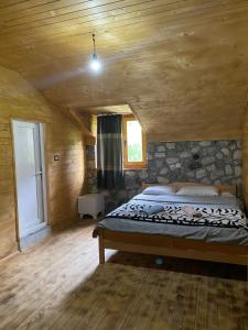 Gambar di galeri bagi Rosi peak Guesthouse di Valbonë