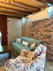 A seating area at Nehir Bungalows