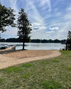 Gallery image of Cozy House by Galuonai Lake - Jauki 3 miegamųjų sodyba 200 m nuo Galuonų ežero in Inturkė