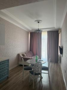 Foto dalla galleria di Levent beach Luxury apartment a Sumqayıt Altre 12 foto