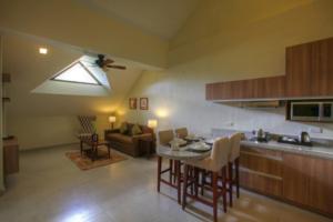 Η κουζίνα ή μικρή κουζίνα στο Azalea Residences Baguio