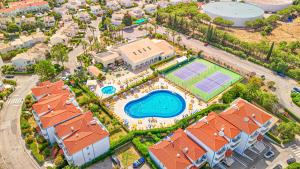 Swimmingpoolen hos eller tæt på Oasis Nature by MojeHoliday + 15 billeder