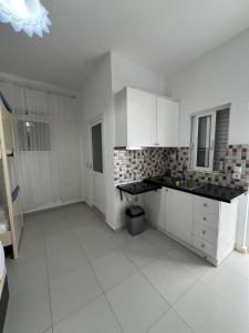 Kuchyň nebo kuchyňský kout v ubytování Vila Blue View