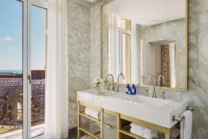 Kupatilo u objektu Hôtel Hermitage Monte-Carlo