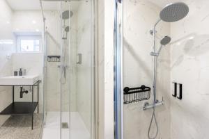 Koupelna v ubytování Albertina Carlos Alberto by Aspasios