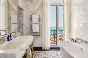 Kupatilo u objektu Hôtel Hermitage Monte-Carlo