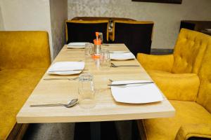 Ruang duduk di Asokoro Hotel, close to Force Hq and Ecowas, Gym, Swimming Pool, Wifi
