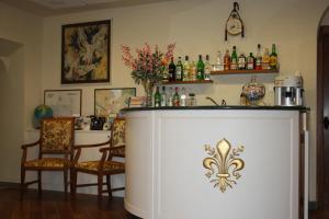 Lounge nebo bar v ubytování Hotel Bodoni