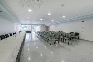 Zona business o sala de conferencias en Hotel Azinheira by RIDAN Hotels