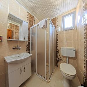Koupelna v ubytování Kervansaray Hotel
