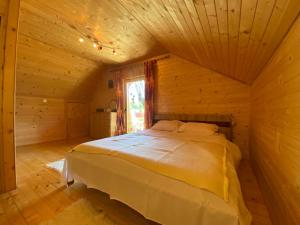 Voodi või voodid majutusasutuse Forest Dream toas +76 fotot