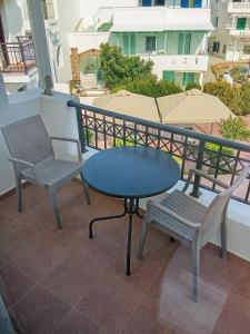 Balkon oz. terasa v nastanitvi Alex Mike