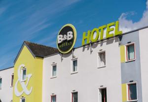 Certifikát, hodnocení, plakát nebo jiný dokument vystavený v ubytování B&B HOTEL Lorient Caudan