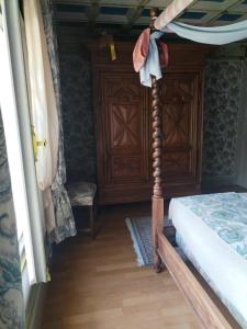 Gallery image of Le Petit Manoir des Bruyères in Villefargeau