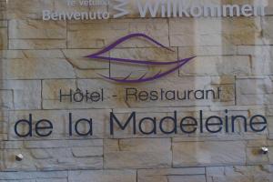 Certifikát, hodnocení, plakát nebo jiný dokument vystavený v ubytování Logis Hotel Restaurant de La Madeleine