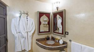 Koupelna v ubytování Riad 4 Jardins & Spa