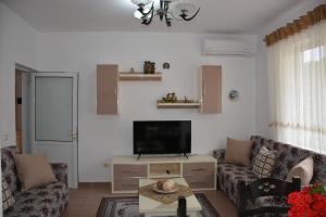 Φωτογραφία από το άλμπουμ του Guesthouse Odobashi σε Çorovodë