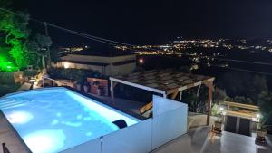 Bazén v ubytování Zante Luxury SeaView Villa with Private Pool nebo v jeho okolí