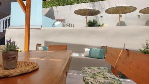 Posezení v ubytování Zante Luxury SeaView Villa with Private Pool + 37 fotografií