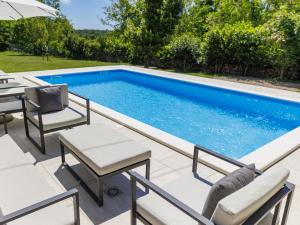 Πισίνα στο ή κοντά στο Holiday Home Marija by Interhome