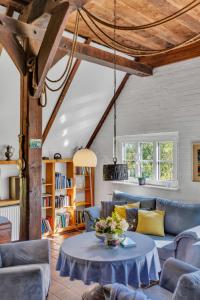 Χώρος καθιστικού στο Holiday Home Hennevelt by Interhome +24 φωτογραφίες