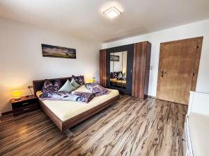 Posteľ alebo postele v izbe v ubytovaní Apartment Hannah Lena by Interhome