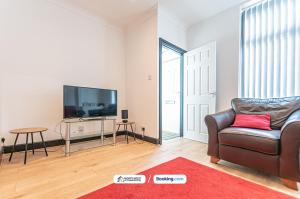 TV a/nebo společenská místnost v ubytování Newly Refurbished 3 Bedroom House (Preston)