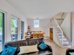 Posezení v ubytování Holiday Home Ferienhaus Bude 92 by Interhome