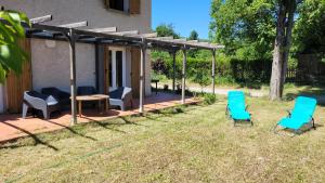 O grădină în afara Laragne villa vacances famille