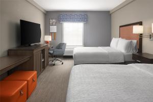 Postel nebo postele na pokoji v ubytování Hampton Inn & Suites Yonkers - Westchester