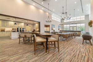 Kuchyň nebo kuchyňský kout v ubytování Homewood Suites By Hilton Schenectady
