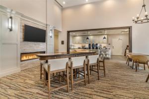 Kuchyň nebo kuchyňský kout v ubytování Homewood Suites By Hilton Schenectady