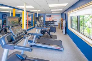 a gym with treadmills and elliptical machines at Hampton Inn & Suites St. Augustine-Vilano Beach in Saint Augustine