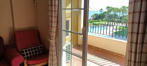 Balkon lub taras w obiekcie WIFI Los Cisnes 2 dormitorios Primera Linea playa Ayamonte Isla Canela