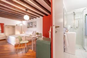 Koupelna v ubytování Nel cuore di Milano a 7 min a piedi dal Duomo